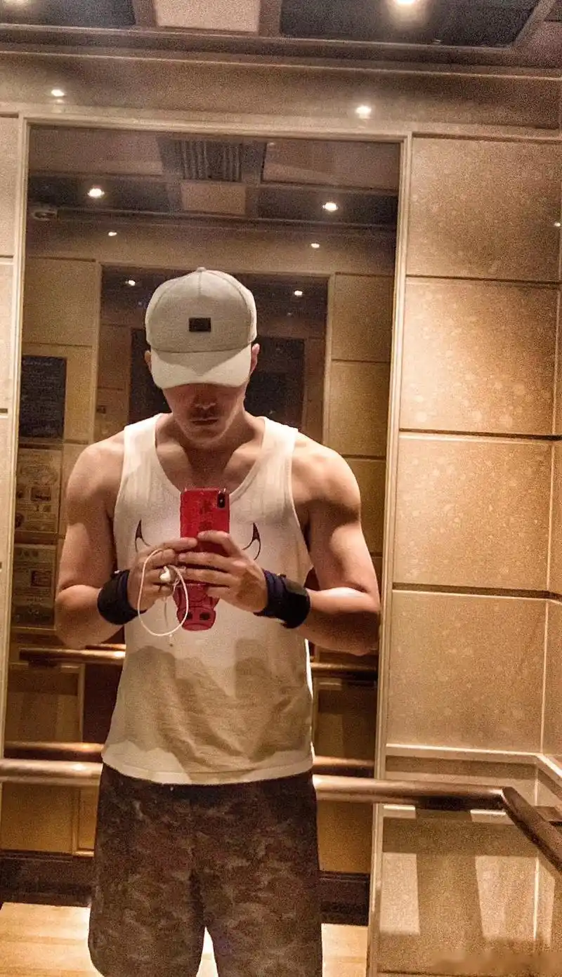 张子文全球后援会你们来监督!