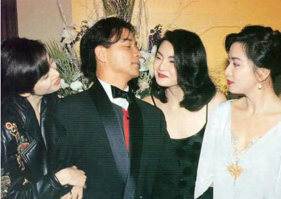 当年的张国荣和张曼玉同框照,旧时光里的美人. 676767