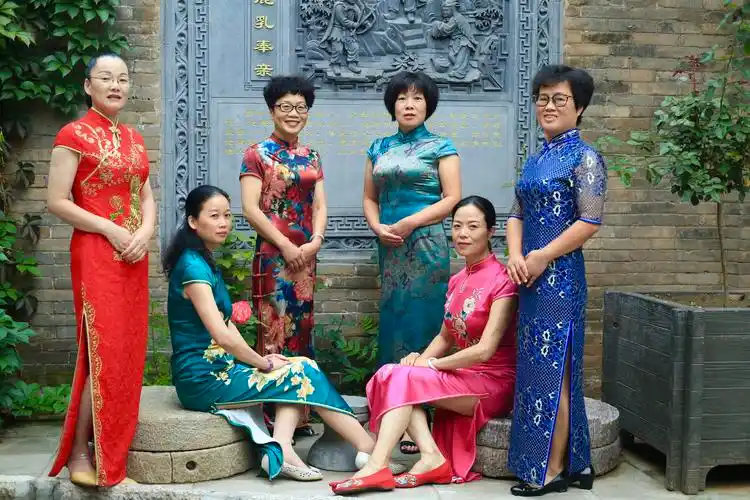 山西平遥古城旗袍秀