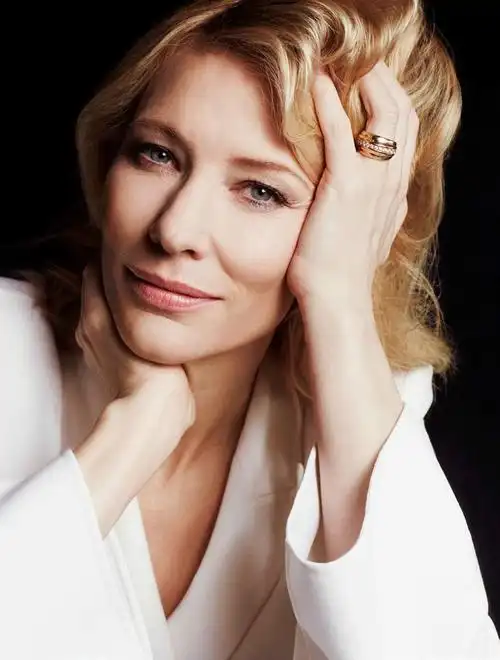 p>凯特·布兰切特 i>(cate blanchett) /i>,1969年5月14日出生于