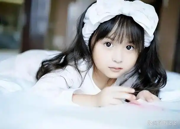 2岁出道年入百万因长相甜美被禁止整容的刘楚恬如今长成啥样