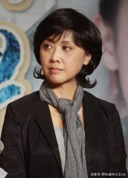 女儿国国王朱琳风韵犹存68岁不见老态气质韵味很迷人