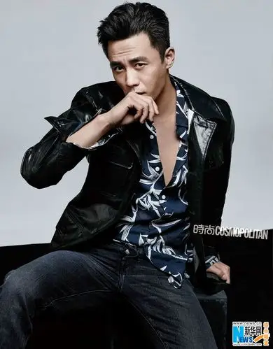 杜淳写真散发荷尔蒙诱惑 颓废雅痞大哥范十足