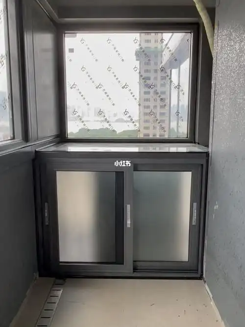 封阳台空调设备间阳台空调机位改造