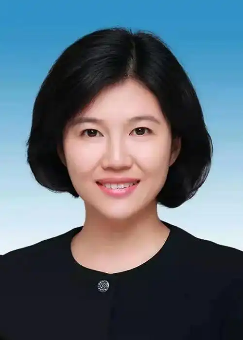 中国10位现任美女官员,从70后到90后,个个颜值爆表学历研究生董海.