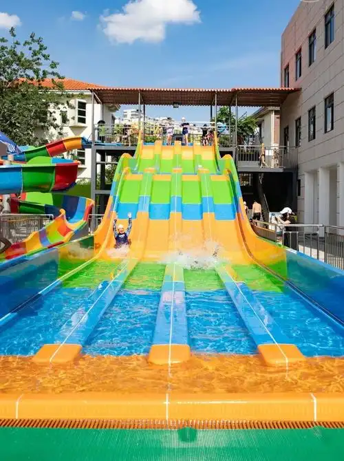 热浪开园!东莞玩水新地标,28元抢『东壹水上乐园』门票,不限时畅玩!