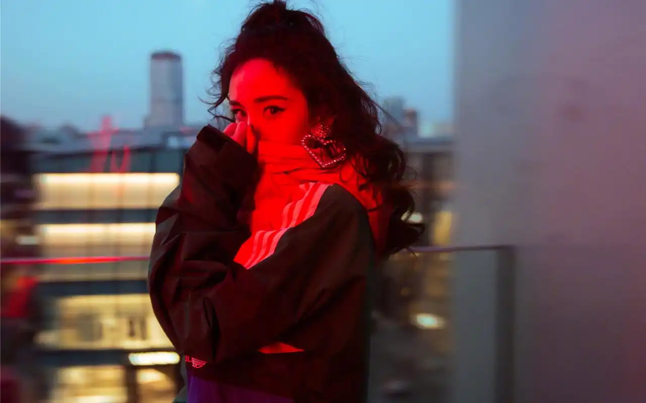 杨幂潮流时尚写真图片桌面壁纸