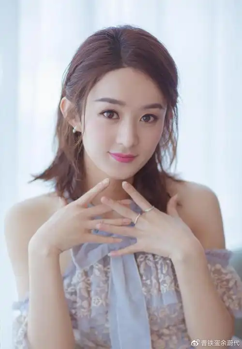 赵丽颖五月行程曝光为了多照顾儿子工作量减少没有进组