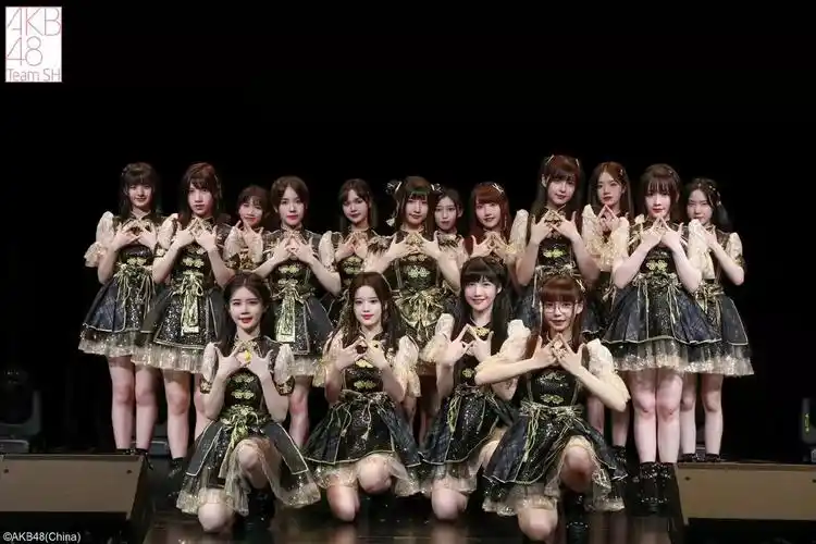 akb48teamsh11月27携千秋令做客巴黎春天音乐big榜直播间