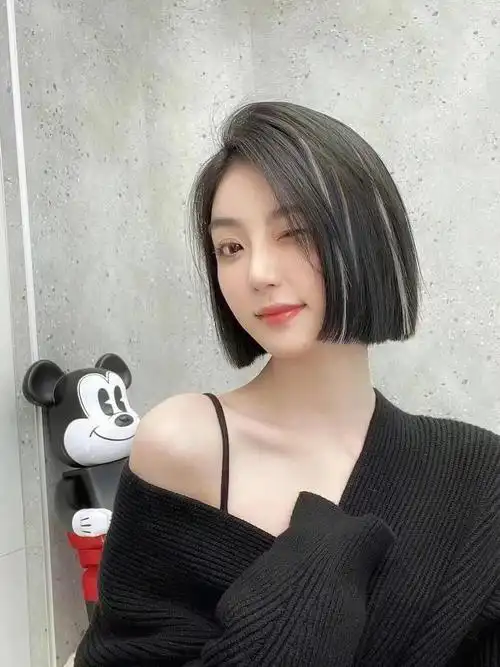 阿雄老师北京发型设计博罗做头发哪里好博罗烫发染发◆御姐高冷范儿