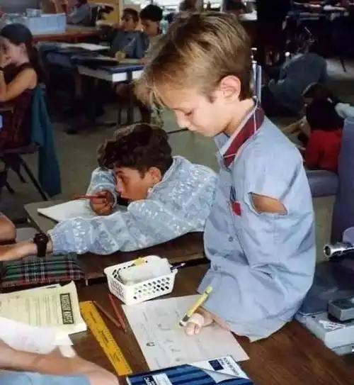 生来残疾无四肢38年后海豹人尼克胡哲如今怎样了