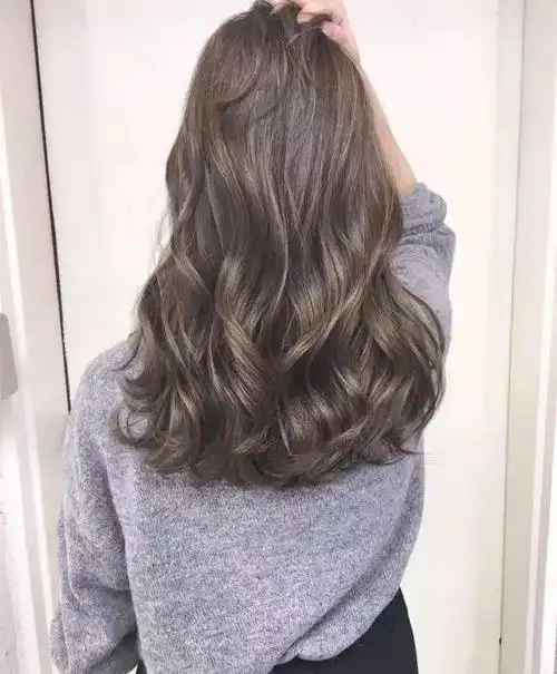 适合发量多的烫发款式 50女人烫发记住(16)