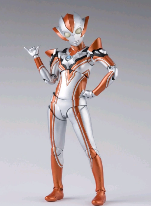 格丽乔奥特曼shf手办官图公开附带赛罗奥特曼互动用手部零件