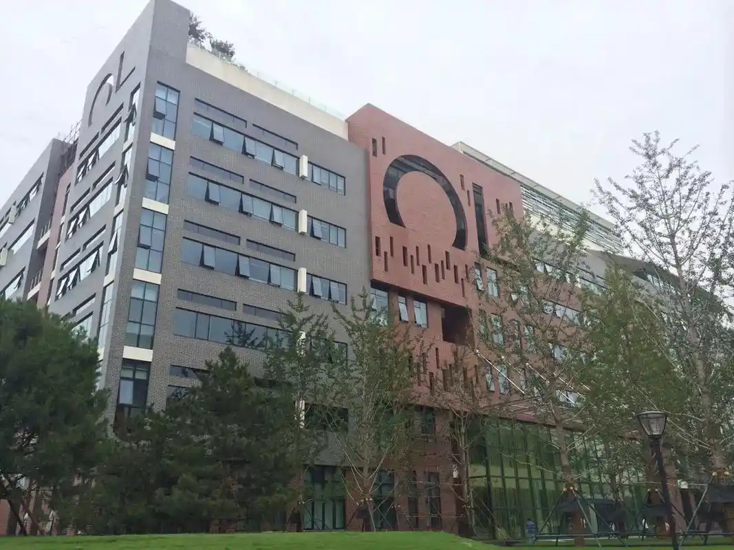 东方园林:预计5月份解决拖欠工资问题 将通过股权融资等方式减少短期