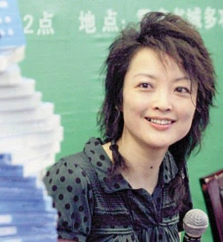 张纪中樊馨蔓是怎么认识的张纪中被妻子亲口曝出轨