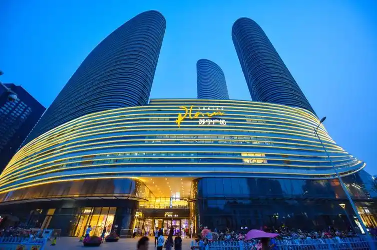 徐州苏宁广场近年来,商业步入了"无创新不商业"的新阶段,原创ip,艺术