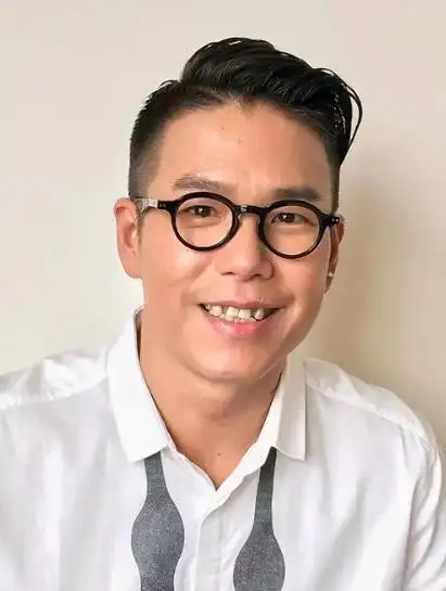 古惑仔"包皮"现活动,与刘恺威前女友亲密同框,坦言准备迎接第二春