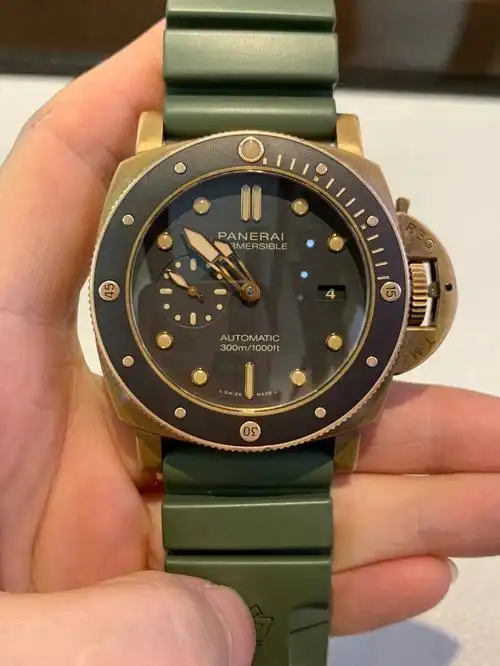 青铜沛纳海这个真的太哇塞了就等懂他的人