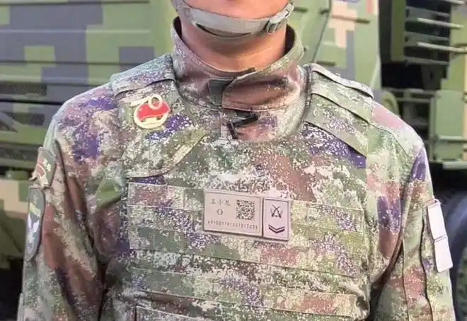 国产19式星空迷彩服大规模配发采购达千万件作战靴都有百万双