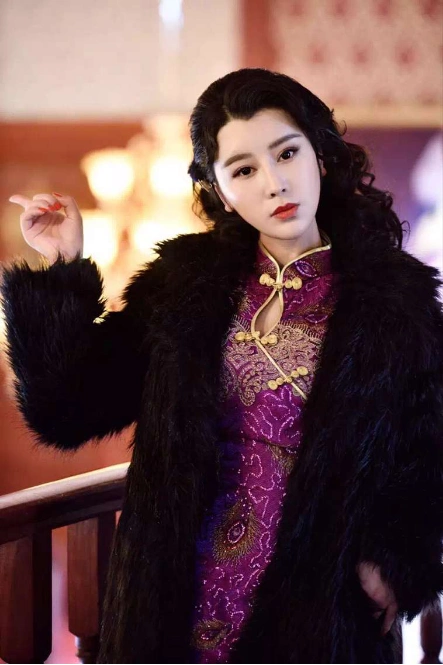 《铁血保镖》杀青 侍宣如"美魅"切换自如