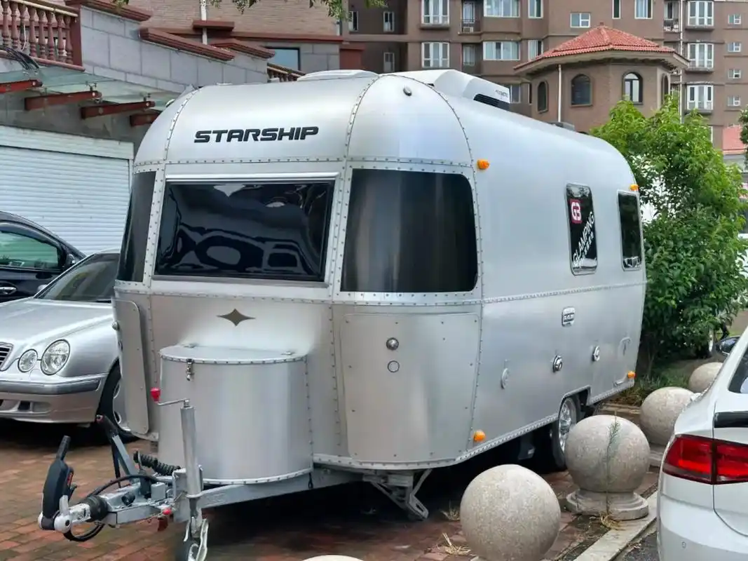 20年11月星舟三号拖挂房车,鲁牌过户 配置: 电 - 抖音