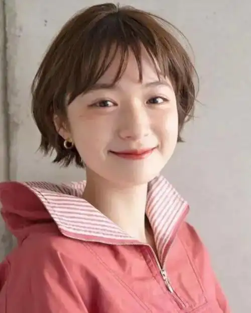 日系少年感慵懒短发女,看上一眼绝对让你沦陷