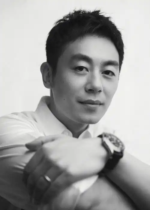 打开凤凰新闻,查看更多高清图片朱亚文近期电影作品《中国医生》,于7