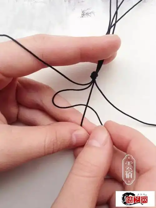 四股辫编绳教程方法,瓦猫吊坠做法图解 - 油膜做法视频教程 - 实验室