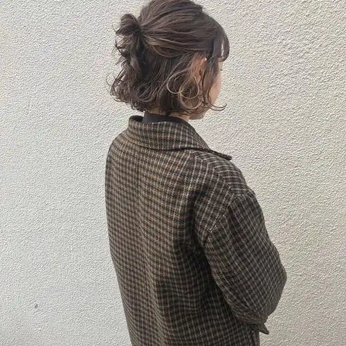 扎半头丸子头短发这样扎减龄又可爱