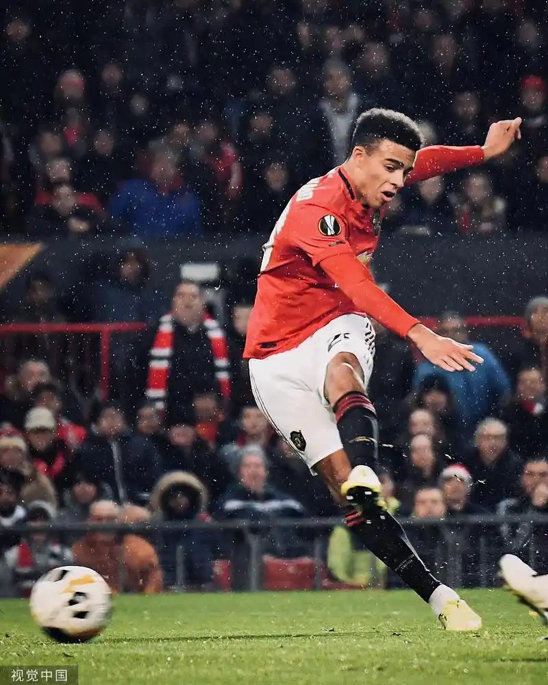 格林伍德进球瞬间