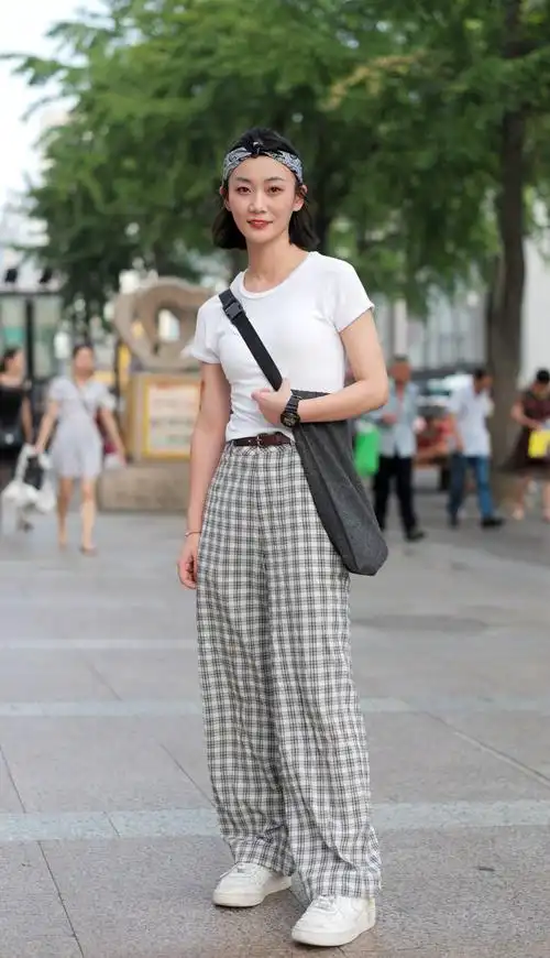 by爱喝可乐的古娜小姐 杭州滚叔街拍