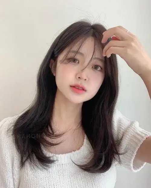 减龄显瘦好打理,甜美清新的中长发发型盘点 - 知乎