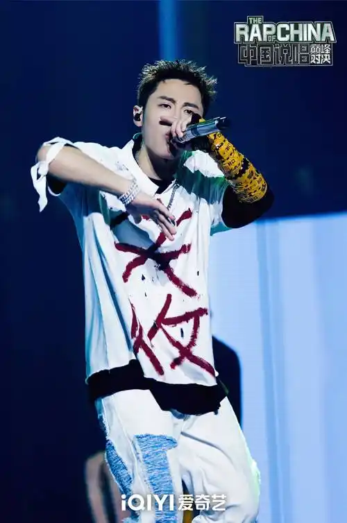 ice 杨长青《中国说唱巅峰对决》收官,实力演绎多样爆裂舞台-影圈焦点