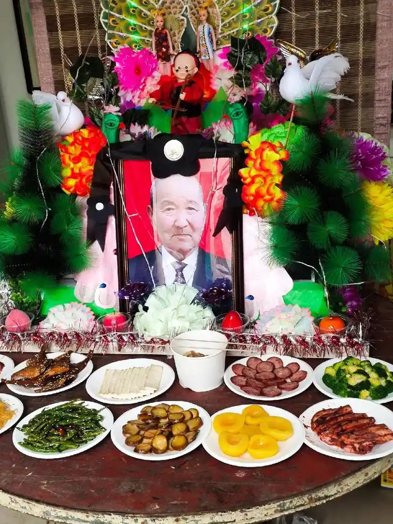 老爸的突然离世成了我心中永远的痛,我体会到了生死