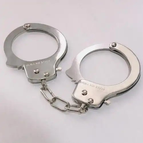 警察手铐不锈钢手铐剧本杀道具情侣游戏玩具剧组影视表演密室逃脱脚链