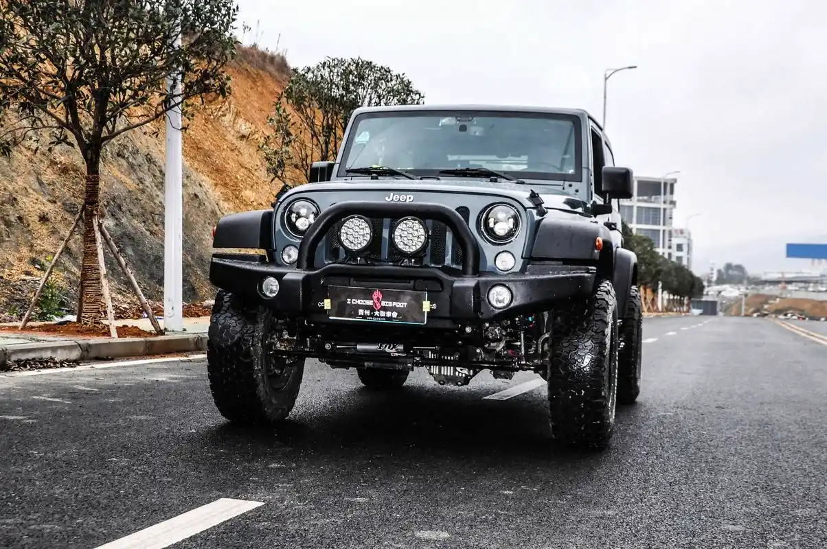 贵州大脚车会牧马人2.5寸升高越野情怀总是诗