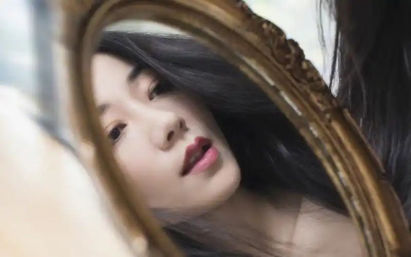 韩雪吊带白裙写真壁纸69