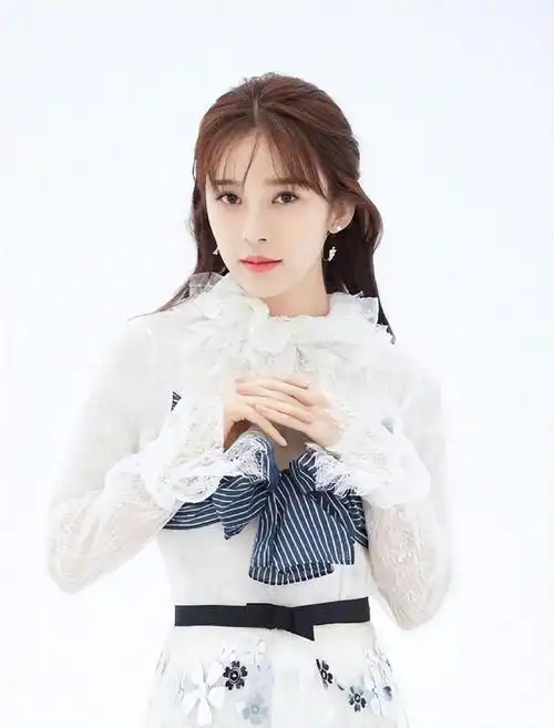 赵韩樱子为什么改名为赵樱子为了洋气一点所以才改名