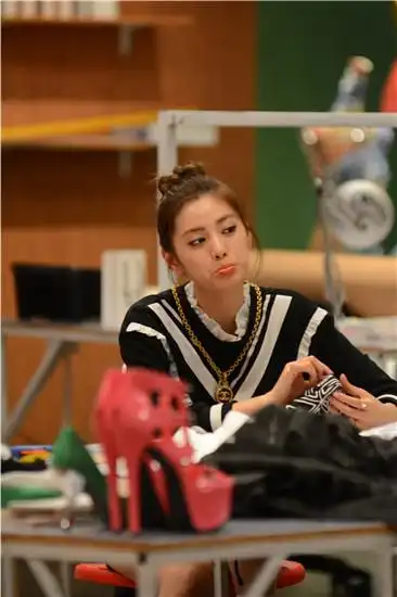 韩国女子组合afterschool的成员nana林珍娜作为唯一的一名外籍"女神"