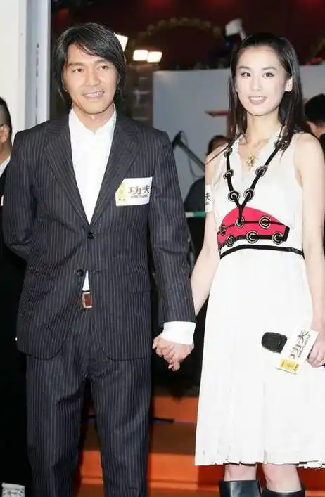 黄圣依的演技,得到周星驰的回应:我和她不熟!