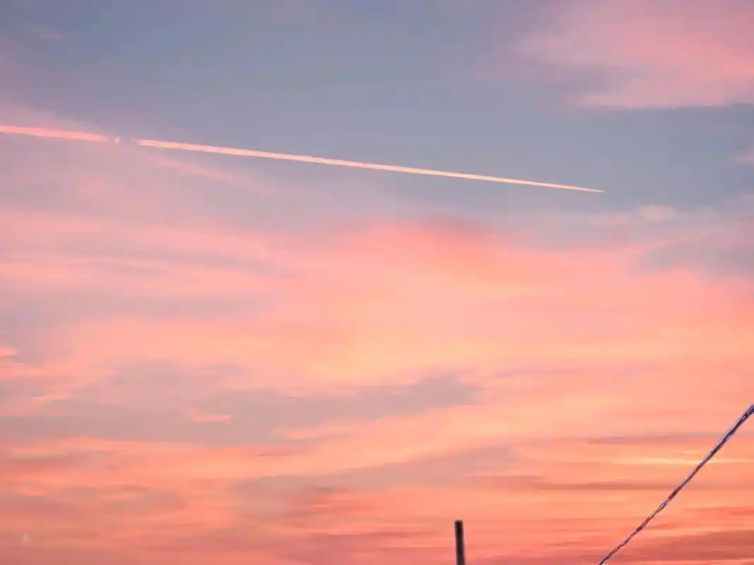 蓝天白云晴空万里 #随手拍天空 #记录真实生活 #手机摄影 - 抖音