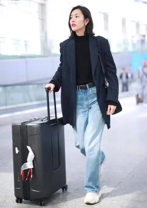 江苏五龙刘雯这穿搭也太美了不愧是第一位走上维密的东亚模特