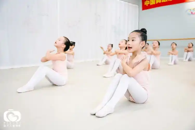 舞蹈考级照片拍摄一广州儿童舞蹈摄影