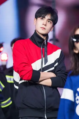 胡一天最新一期快本造型-堆糖,美好生活研究所