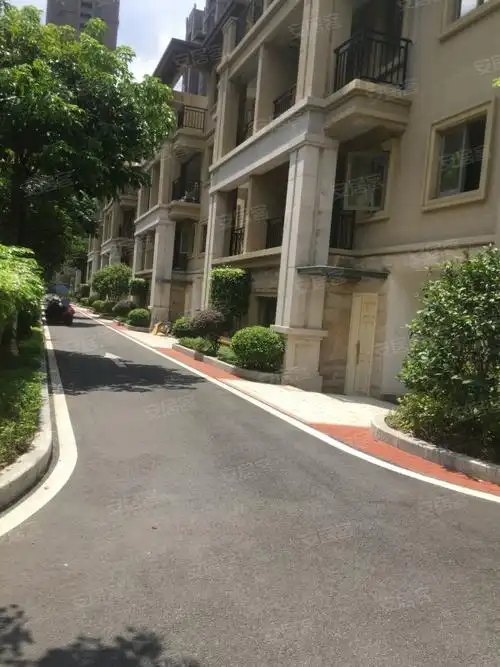 世茂上游墅东区(别墅)