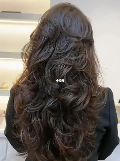 高层次卷中长发烫发推荐秋冬好打理显发量