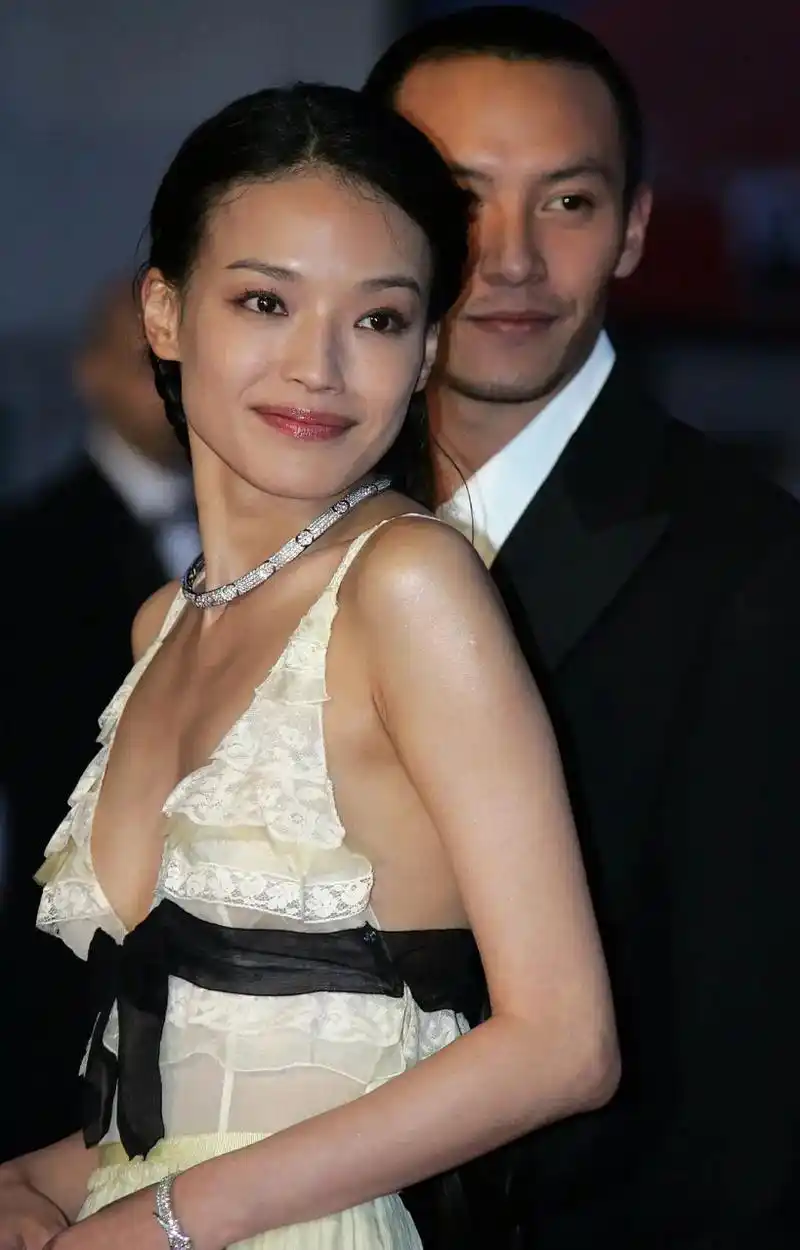 戛纳电影节红毯2005年 最好的时光,刺客聂隐娘,千禧曼波都是t榜上有名