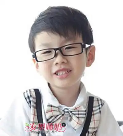 发型设计 儿童发型 >> 4岁男孩发型怎么剪 4岁男孩2015最酷发型图片