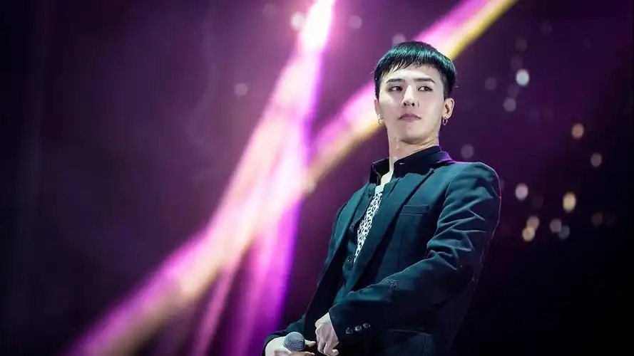 权志龙 明星风尚壁纸壁纸于2020-06-16上传元气壁纸平台,bigbang