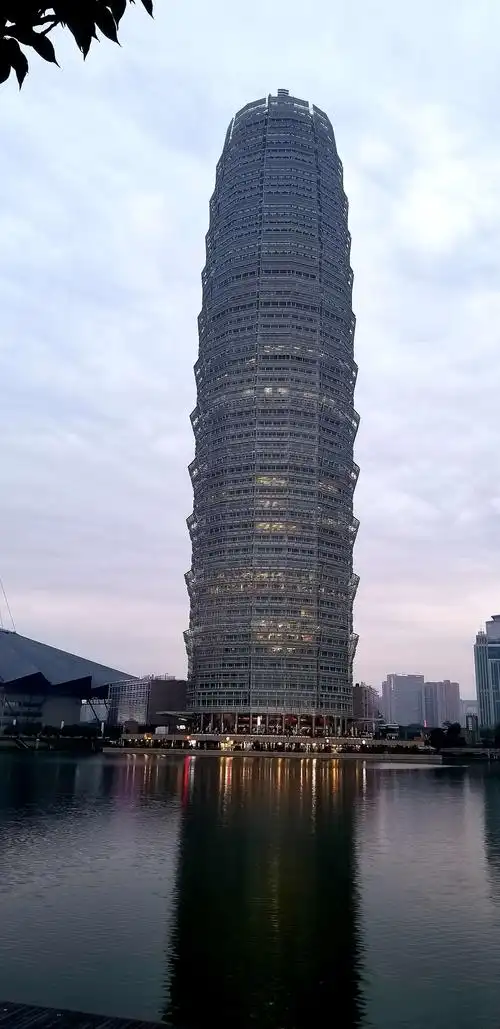 《郑州如意湖大玉米》